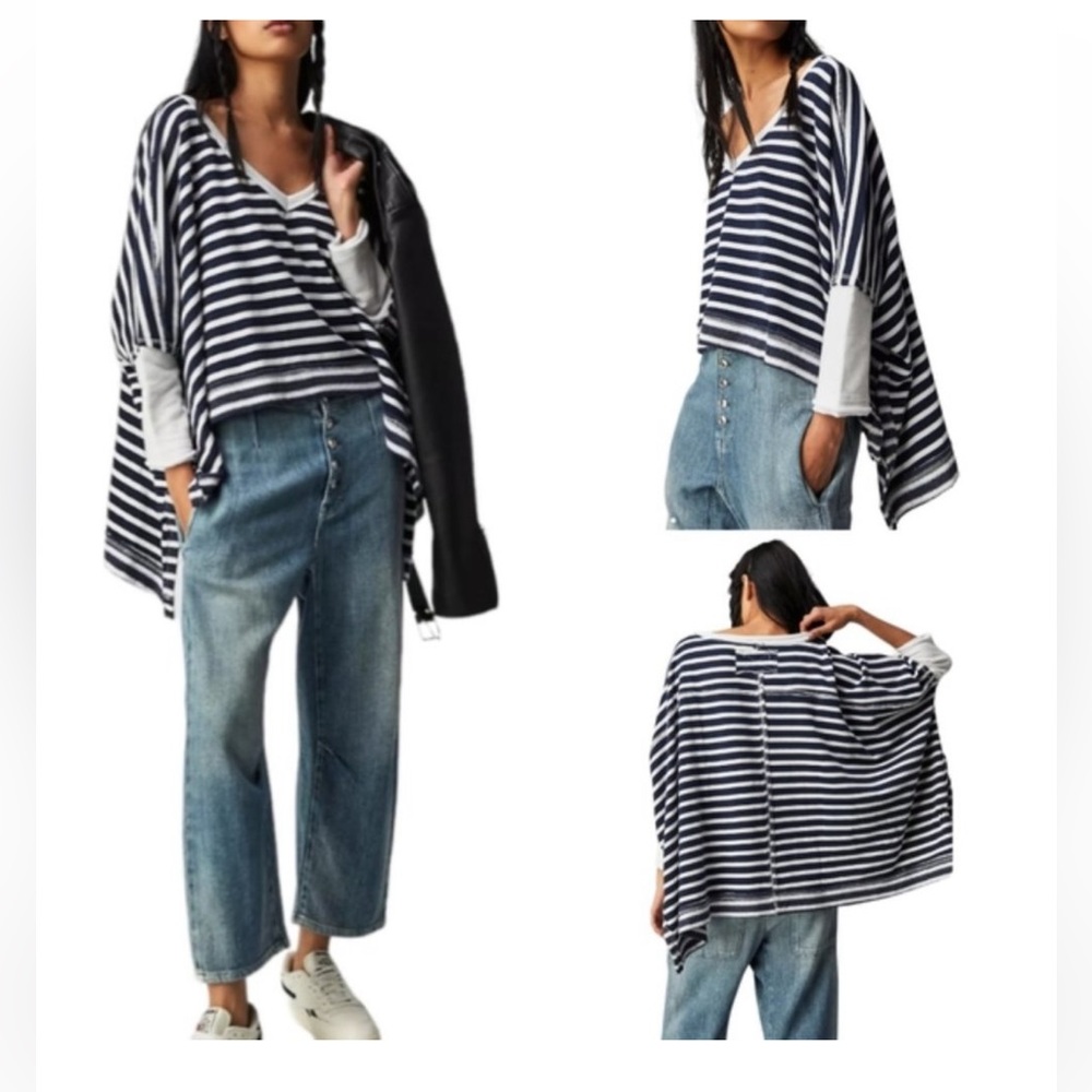 Free People We the Free Main Squeeze V Neck
Sweatshirt NAVY/WHITE